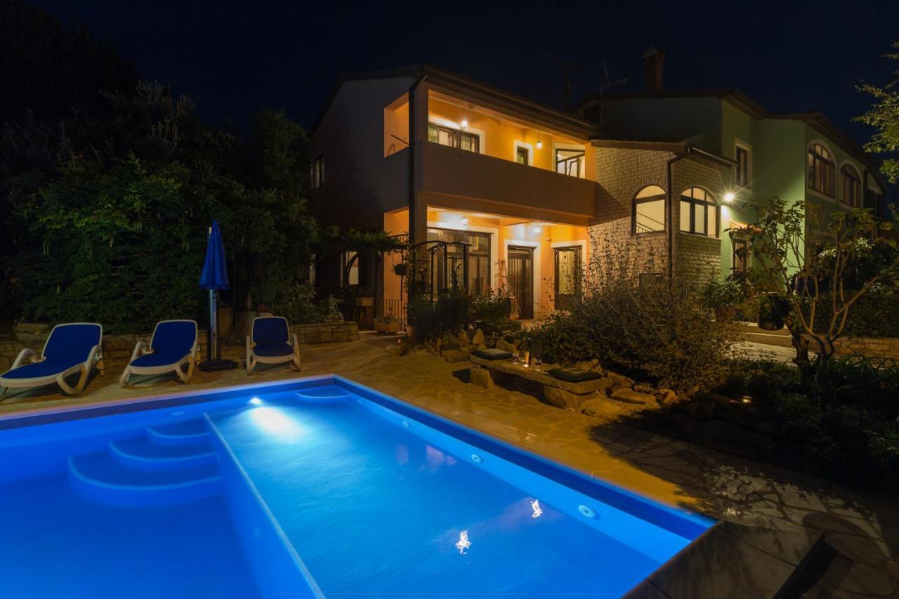Villa Margerita With Private Pool, Yard And Parking Kaštelir Exteriör bild