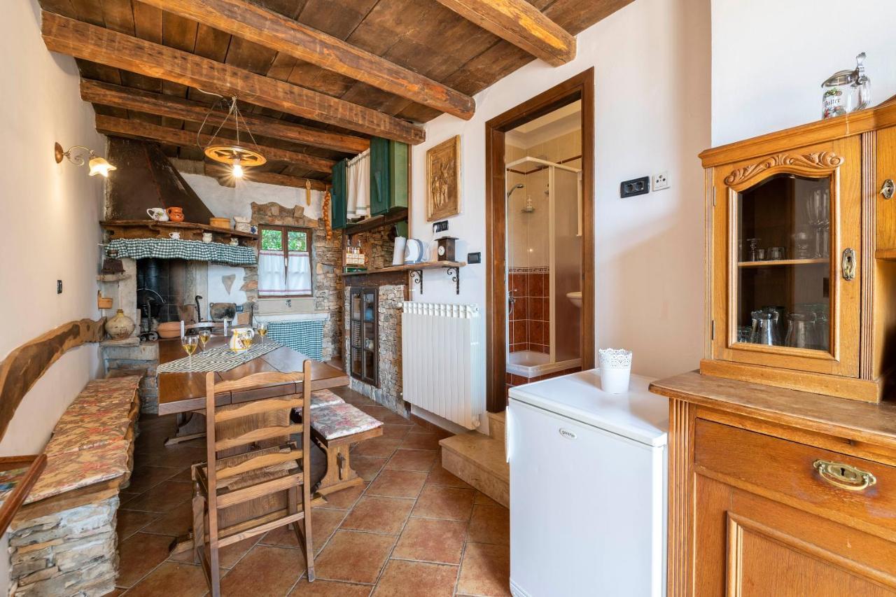 Villa Margerita With Private Pool, Yard And Parking Kaštelir Exteriör bild