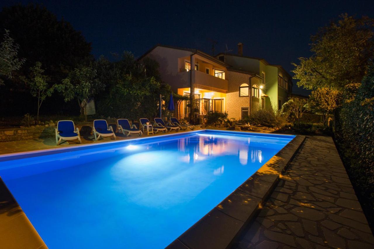 Villa Margerita With Private Pool, Yard And Parking Kaštelir Exteriör bild