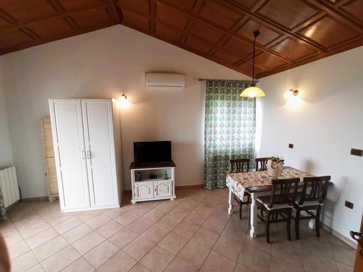 Villa Margerita With Private Pool, Yard And Parking Kaštelir Exteriör bild